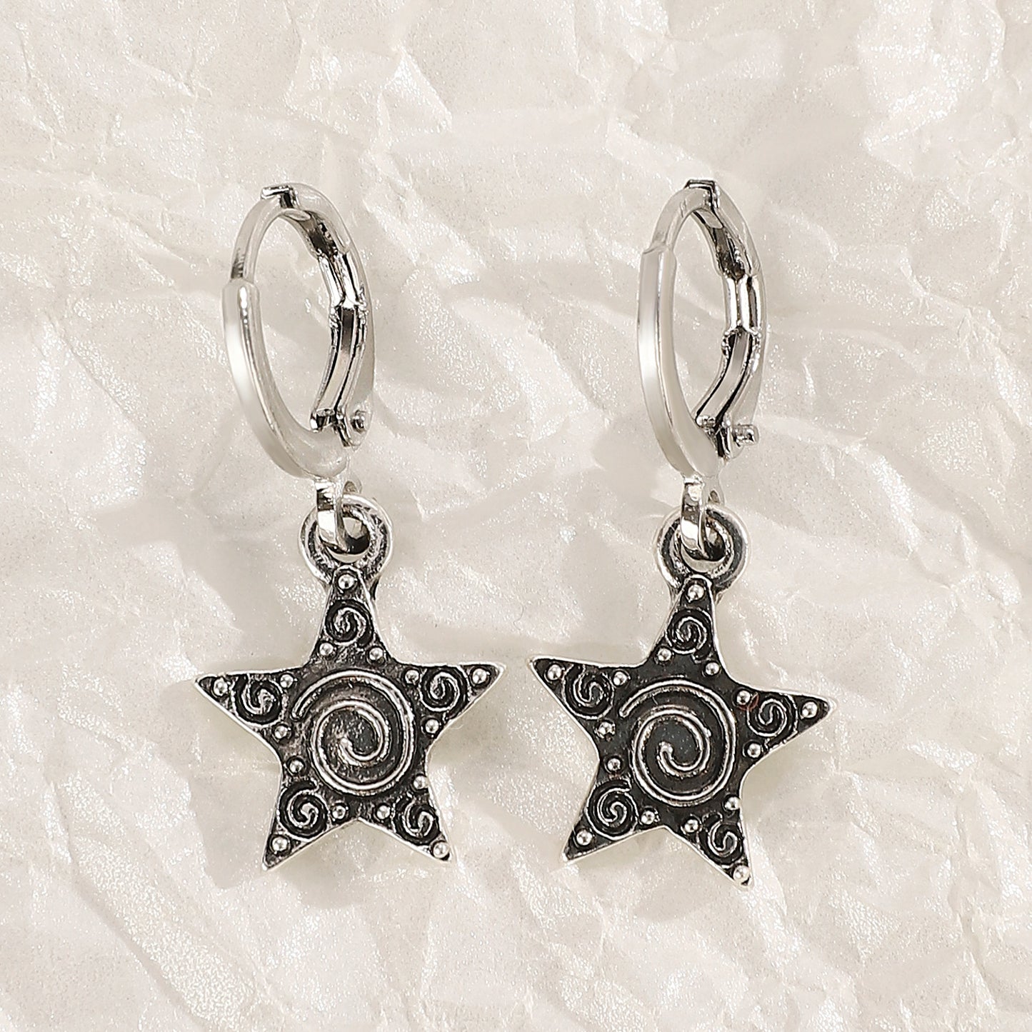 🌟 Boucles d'Oreilles Étoiles Tourbillonnantes – Style Vintage Argenté