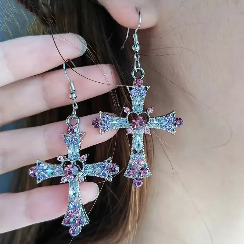✝️ Boucles d’Oreilles "Cross Your Heart"